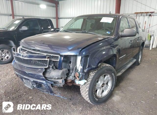 3GNVKEE00AG298723 2010 Chevrolet Avalanche 1500 photo no. 2