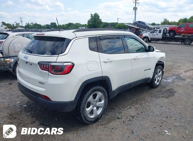 3C4NJDBB7KT630855 2019 Jeep Compass photo no. 4