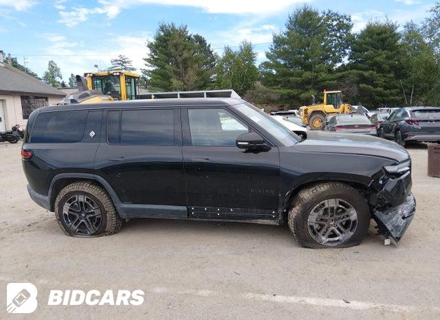 7PDSGCBA3TN079143 2026 Rivian R1S photo no. 13