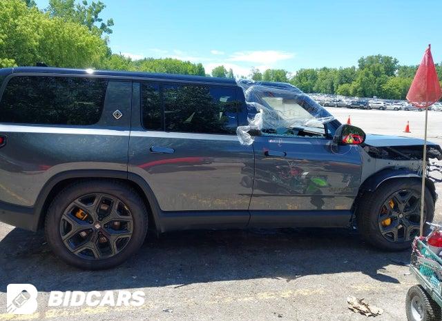 7PDSGCBP2SN057864 2025 Rivian R1S photo no. 14