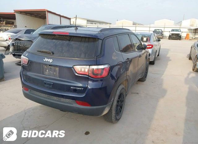 3C4NJCAB4JT214949 2018 Jeep Compass photo no. 4