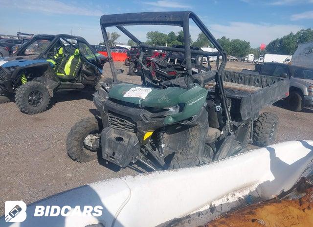 3JB7GAX22PK000031 2023 Can-Am Defender photo no. 2