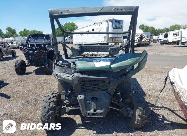 3JB7GAX22PK000031 2023 Can-Am Defender photo no. 5