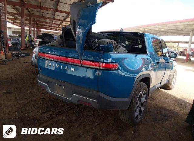 7FCTGAAA3PN018022 2023 Rivian R1T photo no. 4