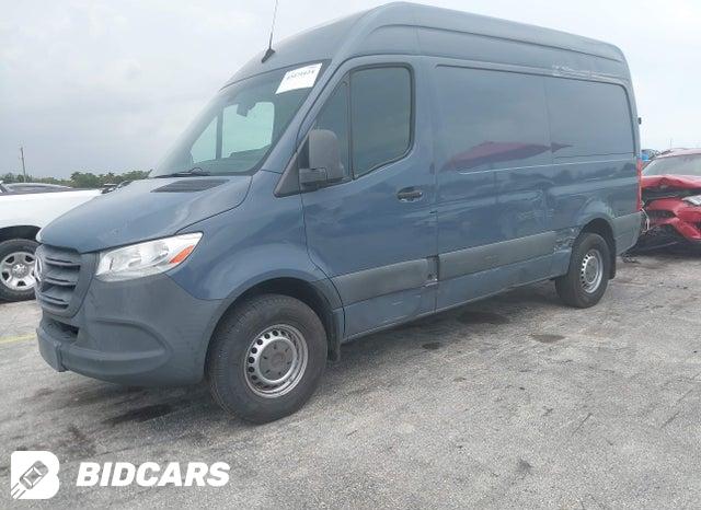 WD4PF0CD2KP104615 2019 Mercedes-Benz Sprinter 2500 photo no. 2