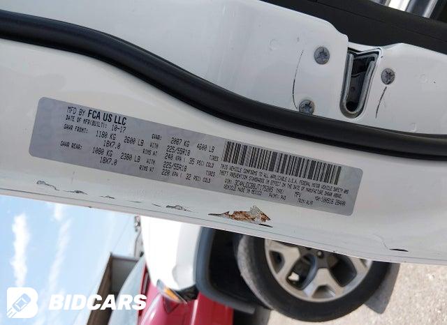 3C4NJDCB8JT175205 2018 Jeep Compass photo no. 9