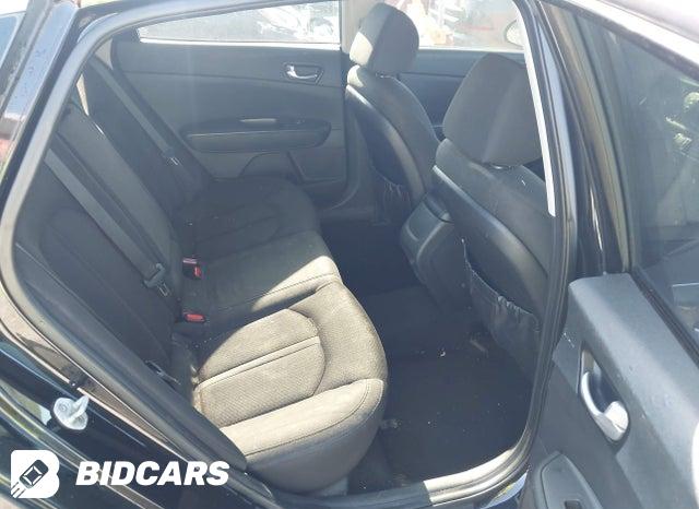 5XXGT4L39GG106894 2016 KIA Optima photo no. 8