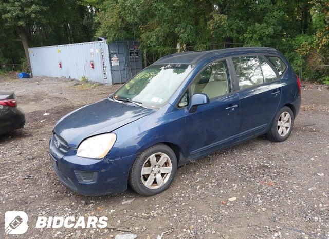 KNAFG525687165174 2008 KIA Rondo photo no. 2