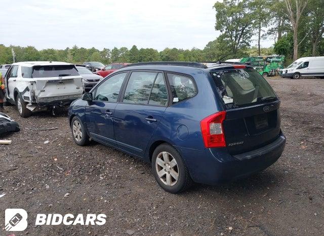 KNAFG525687165174 2008 KIA Rondo photo no. 3