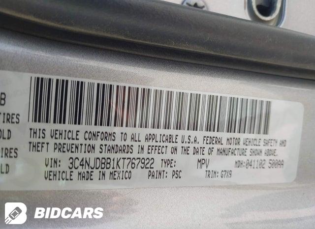 3C4NJDBB1KT767922 2019 Jeep Compass photo no. 9
