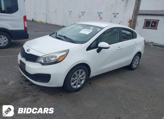 KNADM4A38D6177708 2013 KIA Rio photo no. 2