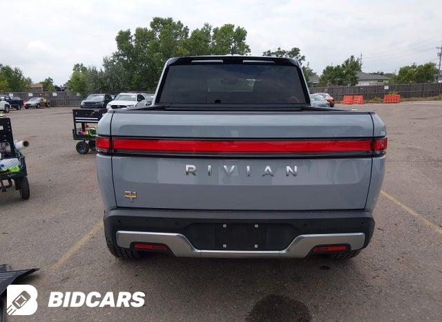 7FCTGAAA5NN009948 2022 Rivian R1T photo no. 17