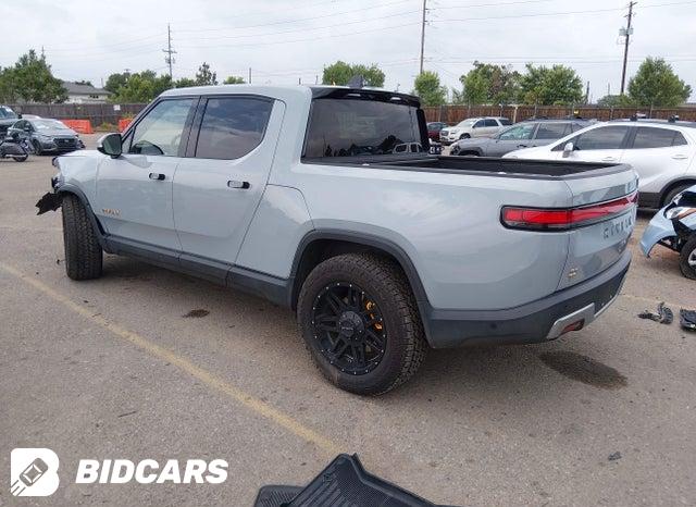 7FCTGAAA5NN009948 2022 Rivian R1T photo no. 3
