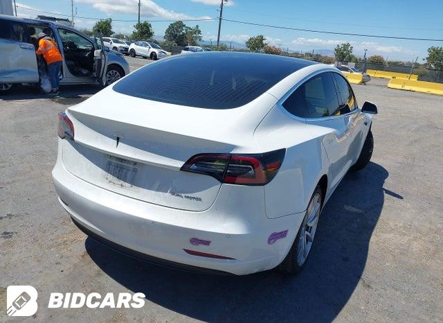 2018 Tesla MODEL 3 — VIN 5YJ3E1EB9JF134104, şəkil 4