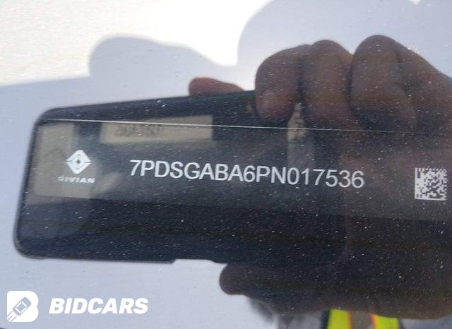 7PDSGABA6PN017536 2023 Rivian R1S photo no. 9