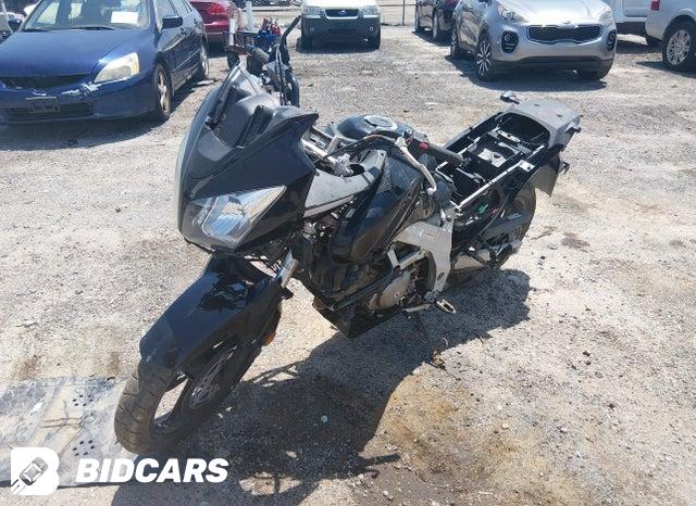 JS1VP54AX42100080 2004 Suzuki DL650 photo no. 2