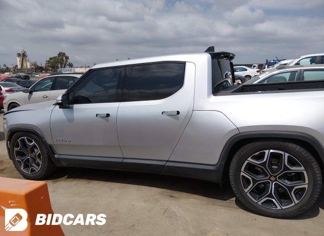7FCTGCAA9RN03036 2024 Rivian R1T photo no. 13
