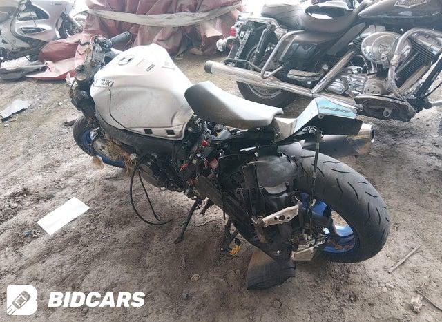 JS1GN7FA8T7100149 2026 Suzuki GSX-R600 photo no. 3