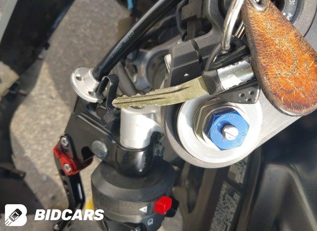 JS1GR7LA182100961 2008 Suzuki GSX-R750 photo no. 11