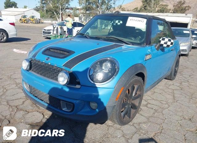 WMWZP3C58ET298327 2014 Mini Convertible photo no. 2