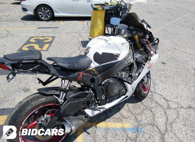 JS1GR7MA6H2101084 2017 Suzuki GSX-R750 photo no. 12