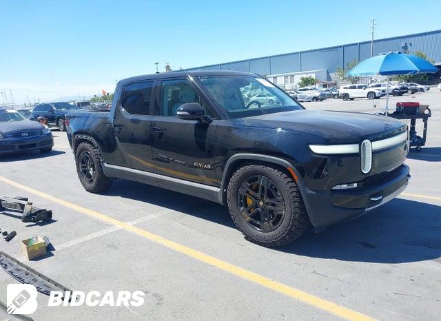 7FCTGAAAXPN020981 2023 Rivian R1T photo no. 1