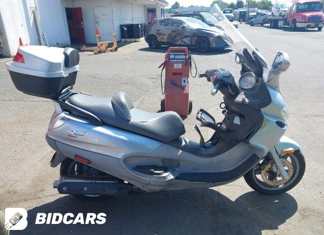ZAPM270W575001990 2007 Piaggio X9 Evolution photo no. 12
