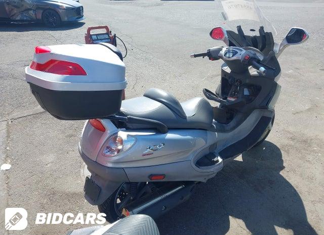 ZAPM270W575001990 2007 Piaggio X9 Evolution photo no. 4