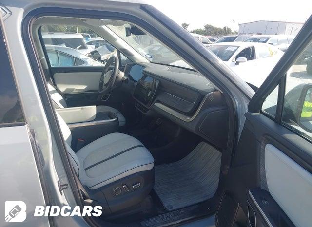 7FCTGAAA4NN015823 2022 Rivian R1T photo no. 5