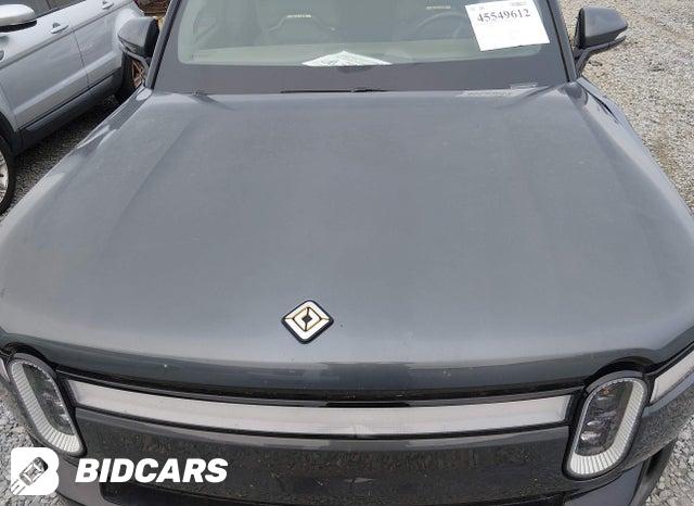 7FCTGAAA3PN018814 2023 Rivian R1T photo no. 10