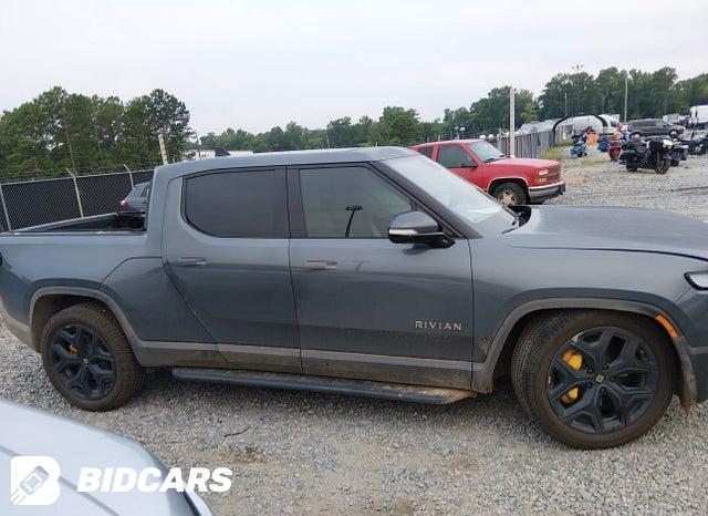 7FCTGAAA3PN018814 2023 Rivian R1T photo no. 13