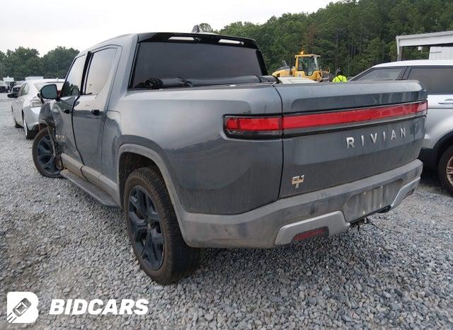 7FCTGAAA3PN018814 2023 Rivian R1T photo no. 3