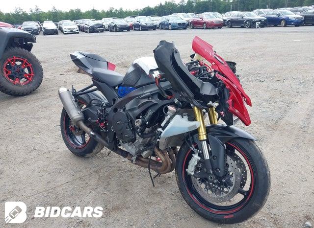 JS1GR7MAXF2101571 2015 Suzuki GSX-R750 photo no. 1