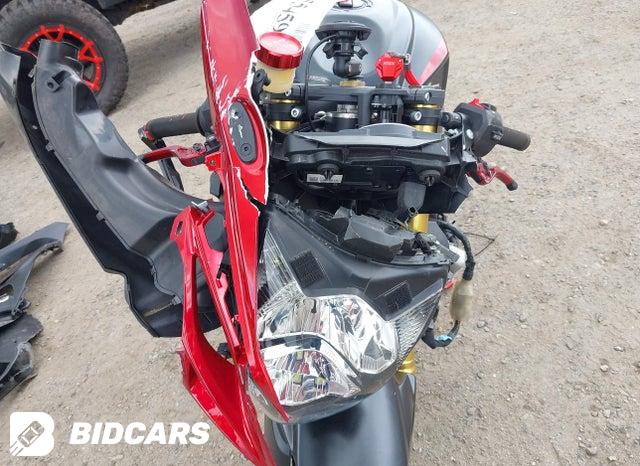 JS1GR7MAXF2101571 2015 Suzuki GSX-R750 photo no. 16