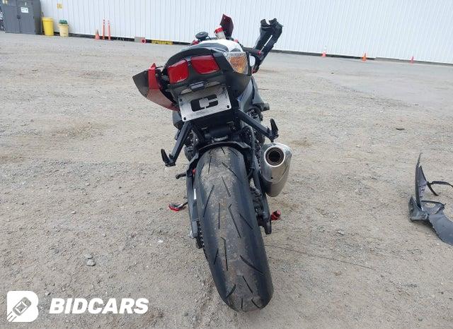JS1GR7MAXF2101571 2015 Suzuki GSX-R750 photo no. 6