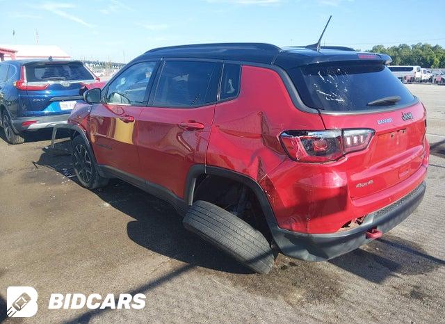 3C4NJDDB8MT600635 2021 Jeep Compass photo no. 3