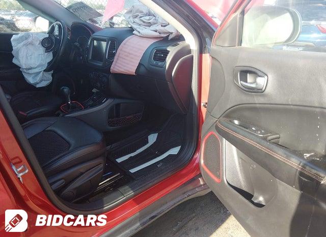3C4NJDDB8MT600635 2021 Jeep Compass photo no. 5