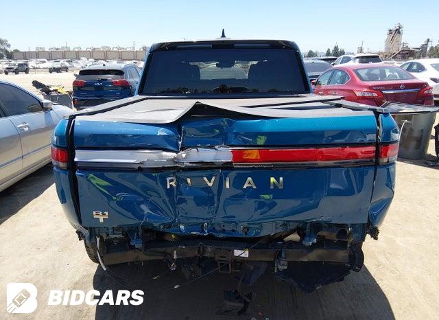 7FCTGAAAXNN006415 2022 Rivian R1T photo no. 17