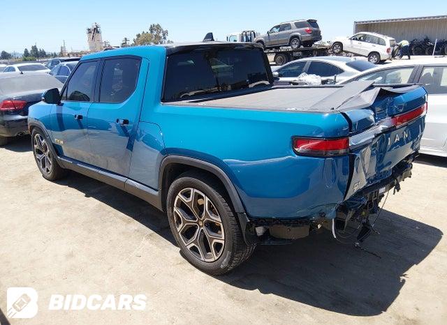 7FCTGAAAXNN006415 2022 Rivian R1T photo no. 3