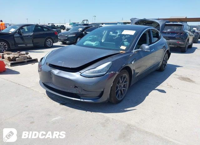 5YJ3E1EB2LF533360 2020 Tesla Model 3 photo no. 2