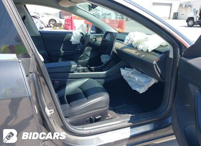 5YJ3E1EB2LF533360 2020 Tesla Model 3 photo no. 5