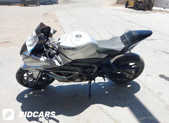 JS1DM11F1S7100143 2025 Suzuki GSX-R1000 photo no. 13