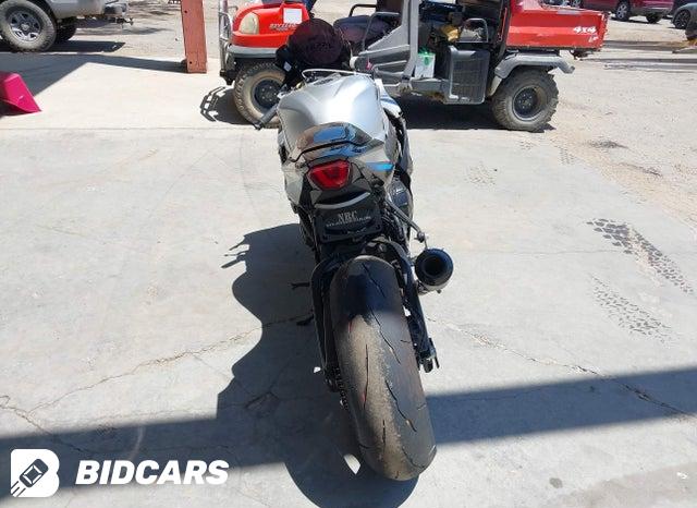 JS1DM11F1S7100143 2025 Suzuki GSX-R1000 photo no. 6
