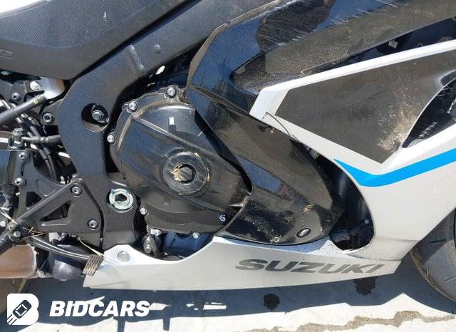 JS1DM11F1S7100143 2025 Suzuki GSX-R1000 photo no. 8