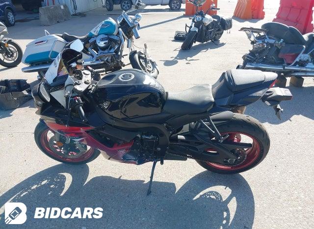 JS1GR7MA5J2101499 2018 Suzuki GSX-R750 photo no. 13