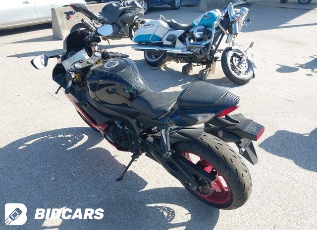 JS1GR7MA5J2101499 2018 Suzuki GSX-R750 photo no. 3