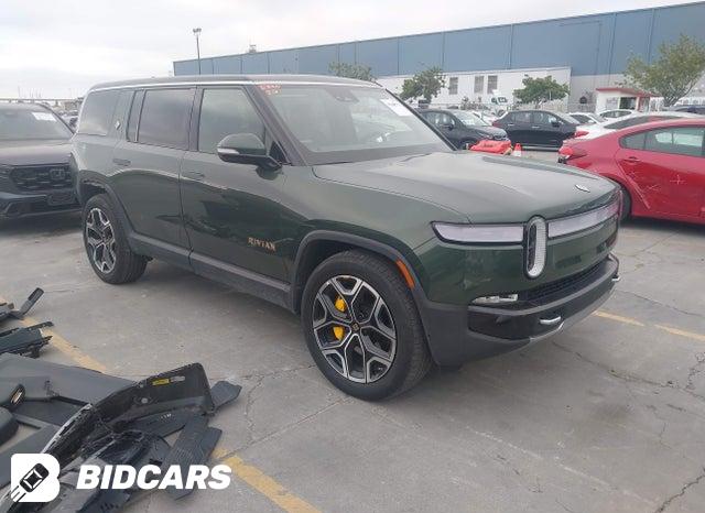 7PDSGABL7NN000825 2022 Rivian R1S photo no. 1