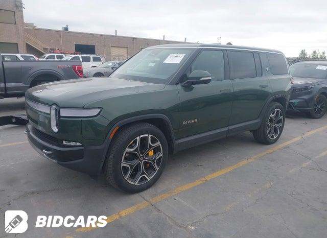 7PDSGABL7NN000825 2022 Rivian R1S photo no. 2