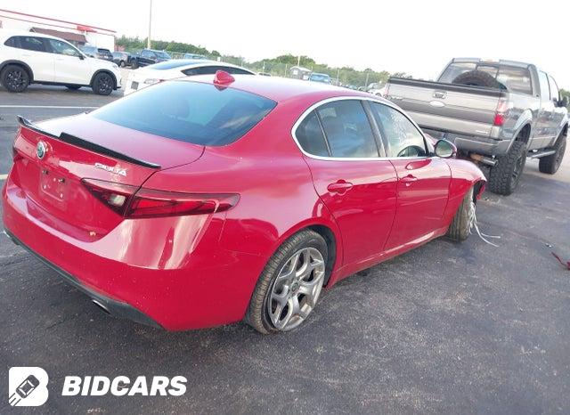 ZARFAMBNXK7599898 2019 Alfa Romeo Giulia photo no. 4