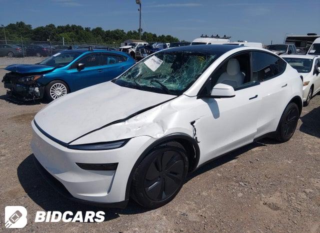 7SAYGDEE9TA666709 2026 Tesla Model Y photo no. 2